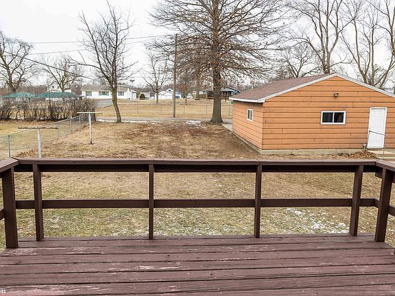 5th image of 1521 Roland Ave