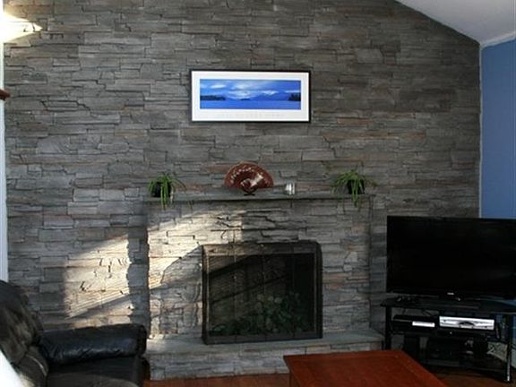 5th image of 10 Huckleberry Ln