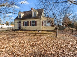 802 Essex St, Tappahannock, VA 22560