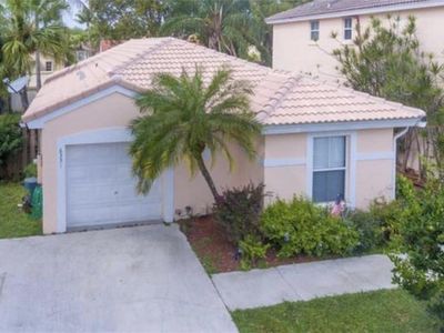 6351 Seagrape Cir, Margate, FL, 33063