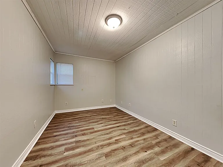 1504 Carnation Dr — Photo 19