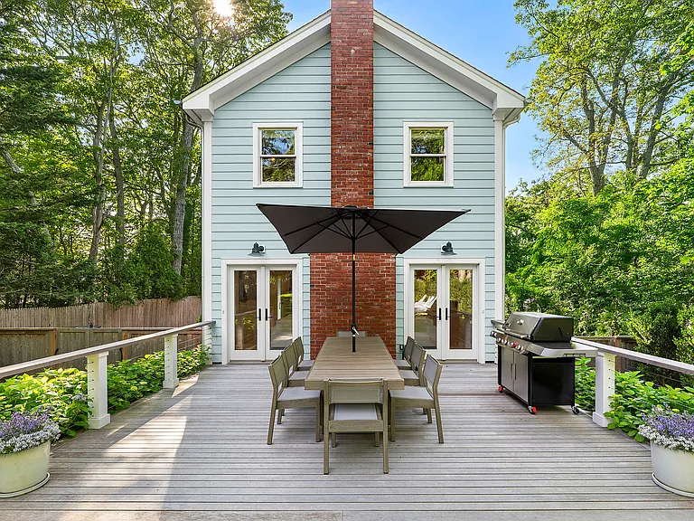 49 Hamilton St — Photo 16