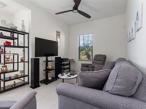 4th image of 3723 Azurite Way