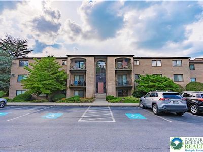 4501 N Hedgerow Dr APT 4, Allentown, PA, 18103