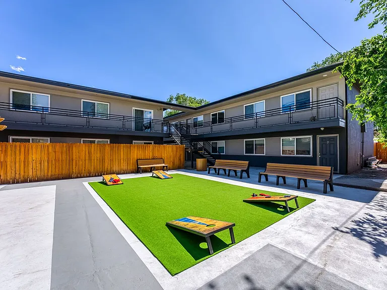 405 Grand Canyon Blvd — Photo 12