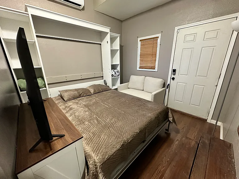 3105 N Hancock Ave — Photo 12