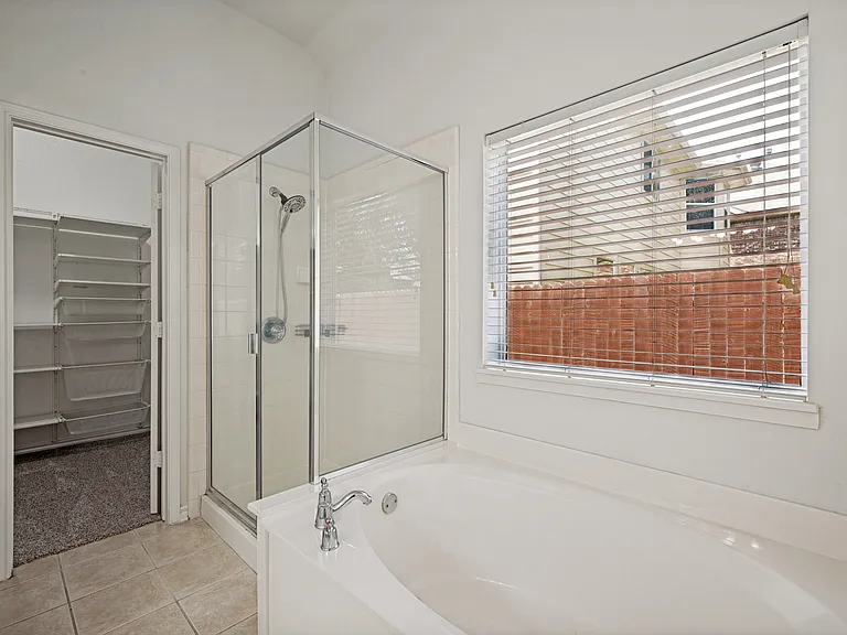 7816 Riverwalk Trl — Photo 20