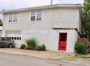 609 Regent St, Houston, PA 15342