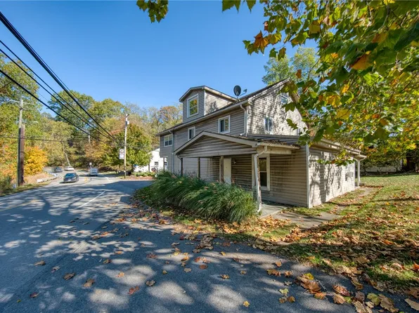 3897 Brownsville Rd, South Park, PA 15129