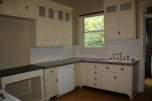 4 bed, 2028 sqft, $5,600 — Photo 4