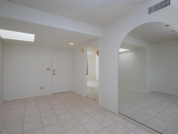 4th image of 2504 E Villa Maria Dr