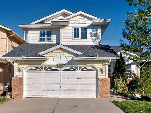 183 W Christie Park Hl SW, Calgary, AB T3H 2V5