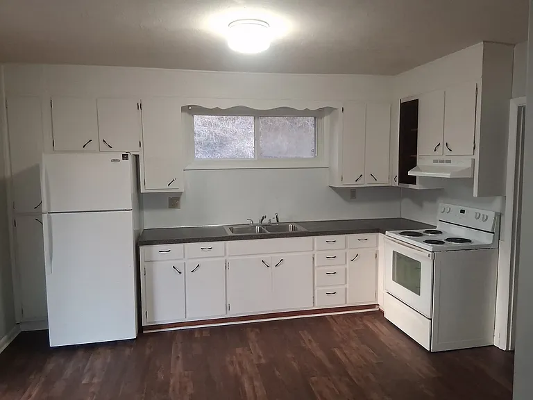 2321 Idle Hour Rd #6 — Photo 8