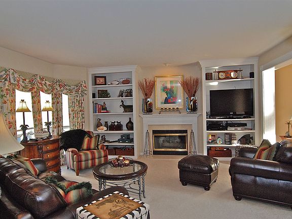 2nd image of 16423 Cherry Valley Ct