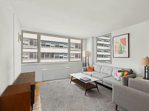 3rd image of 200 E 58th St APT 16C