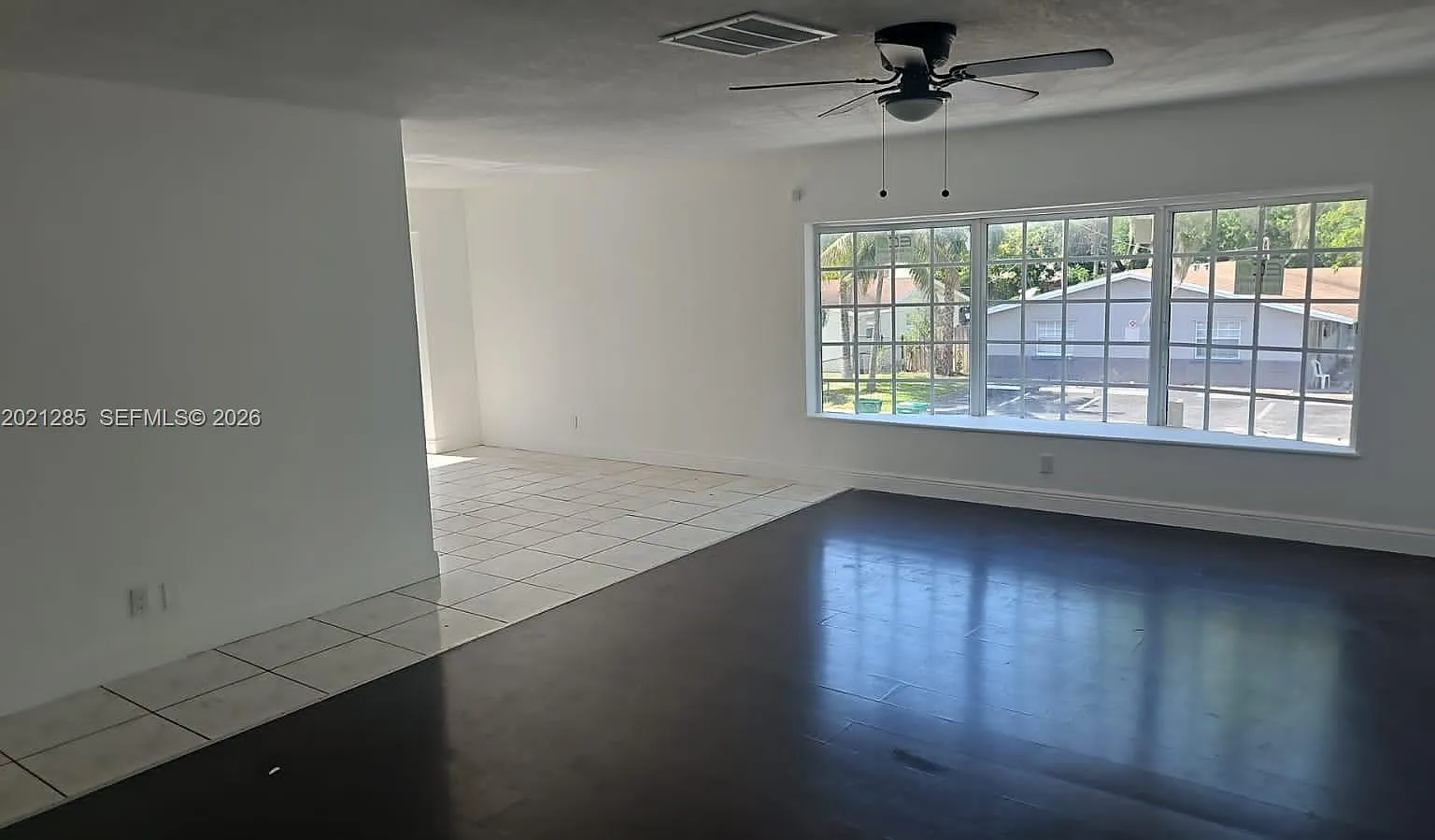 Windermere Condo Number O — Photo 1