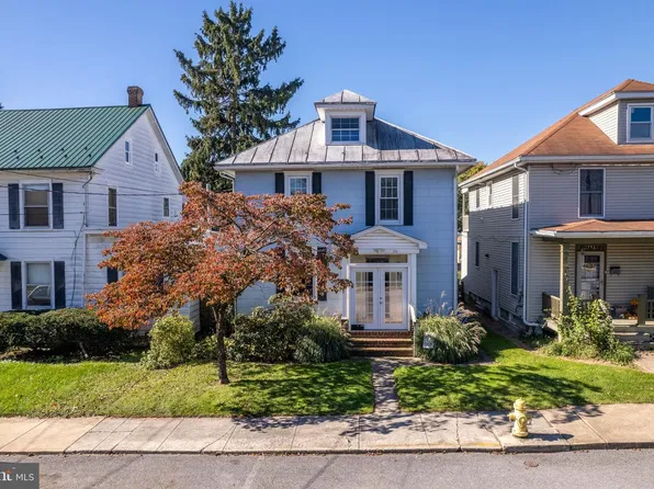 26 Cumberland Ave, Shippensburg, PA 17257