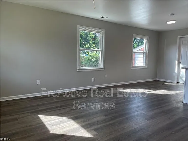 7120 Clarion Ln — Photo 6