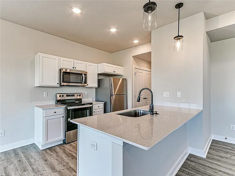 6942 Bluebell Ct — Photo 5