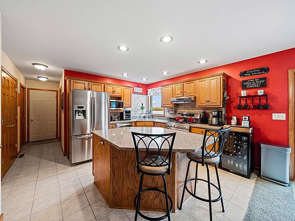 3rd image of 20301 Falcon Brook Ct