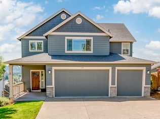 920 NE Wheeler Cir, Estacada, OR 97023