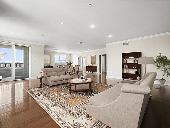 2nd image of 220 N Bellefield Ave APT 1102