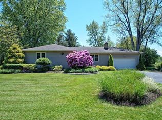 4602 Lockwood Rd, North Perry, OH 44081