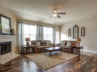 3305 Evening Wind Rd, Denton, TX 76208