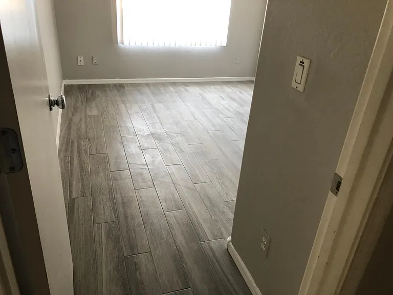 3011 W Wayland Dr — Photo 5
