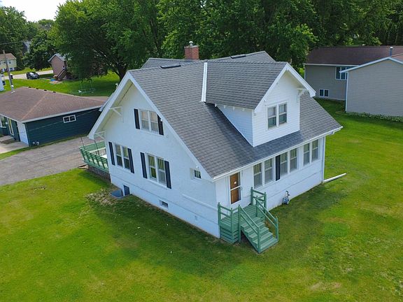 3rd image of 701 S Mill St