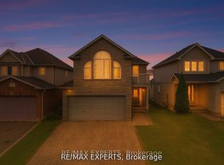 56 Steepleridge St, Kitchener, ON N2P 2W3