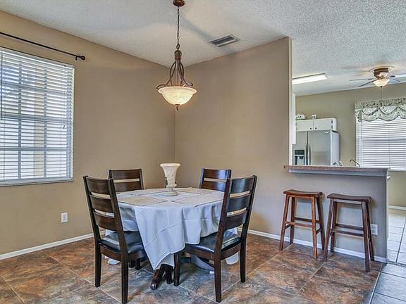 5th image of 6105 Lanshire Dr