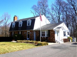 217 Lincoln Ln, Sykesville, MD 21784