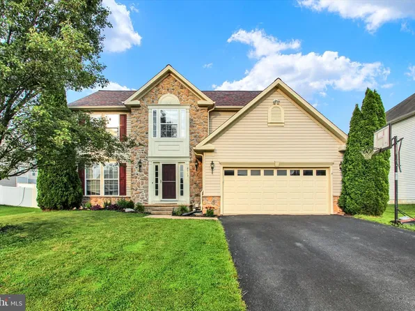 2523 Codorus Ln, Spring Grove, PA 17362