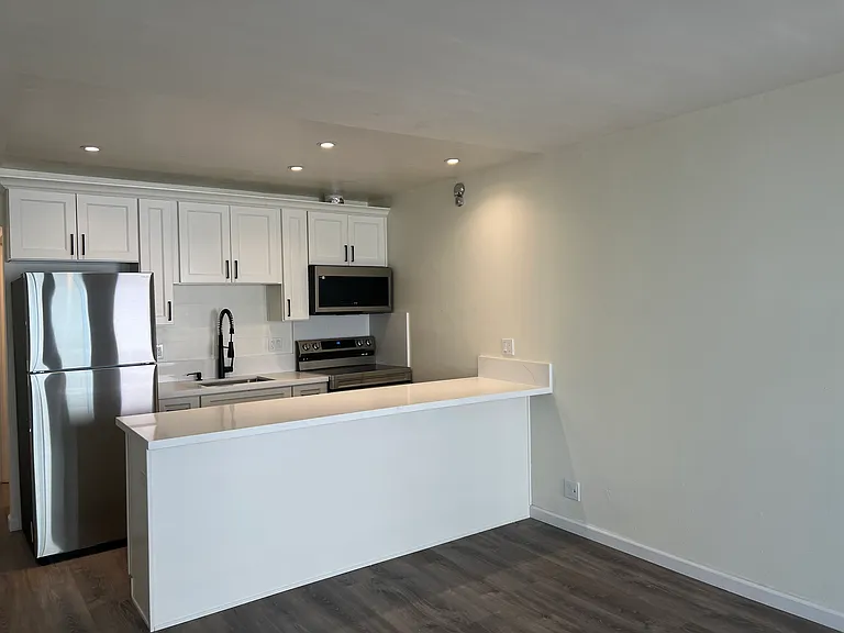 2511 Prince St #3 — Photo 7