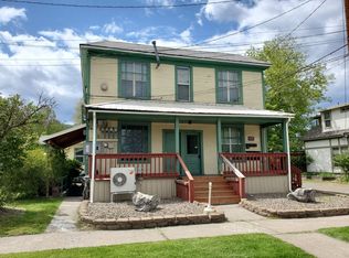 1204 8th St APT 4, La Grande, OR 97850