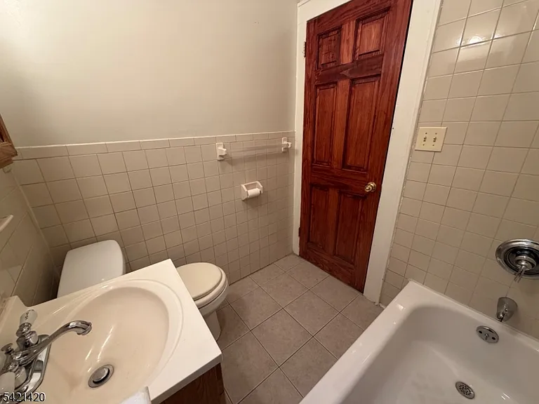 99 Cedar Ave — Photo 12