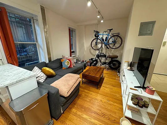 Rented by Corcoran | media 6