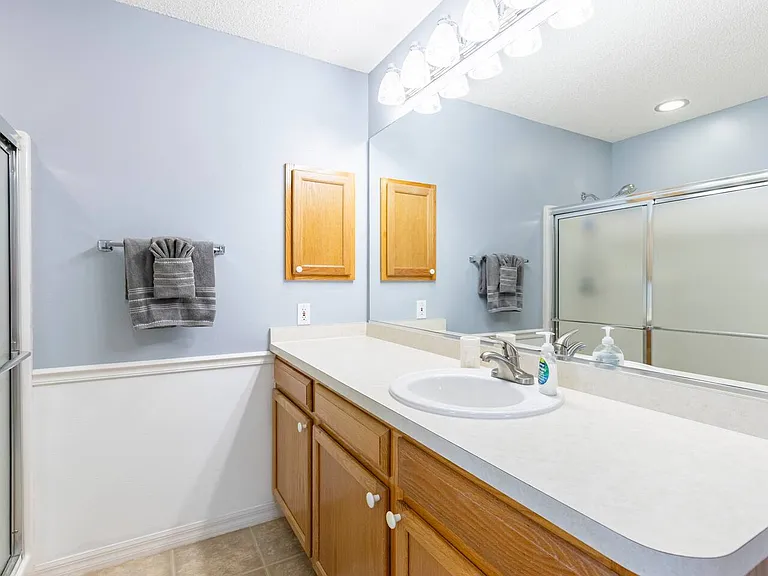 613 Juanita Ct — Photo 3