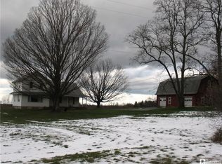 3128 S Roberts Rd, Fredonia, NY 14063