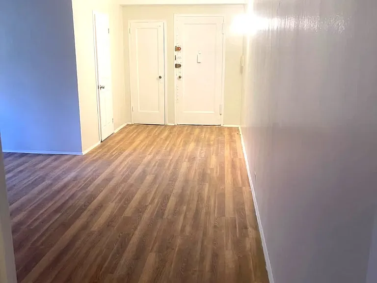 89 Metropolitan Oval #2G — Photo 5