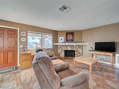 1100 Pinto Rock Ln UNIT 102, Las Vegas, NV, 89128
