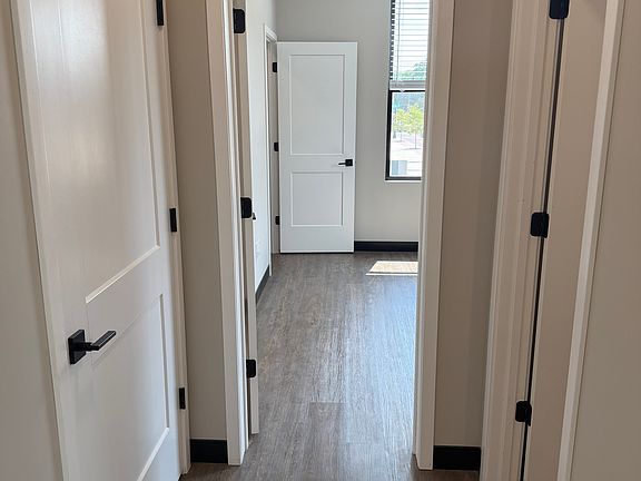 4th image of 104 E Market St #102