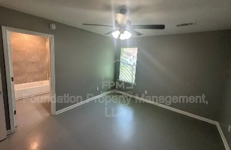 307 Harrell St — Photo 12