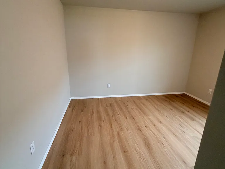3900 W Laredo St — Photo 9