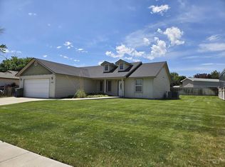 1707 Pennington Dr, Ontario, OR 97914