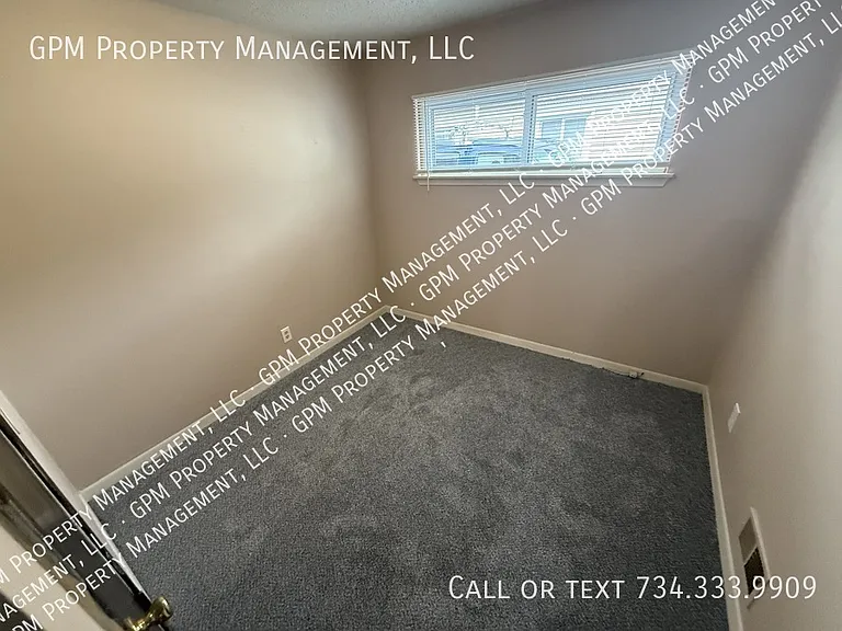 4757 Dudley St — Photo 4