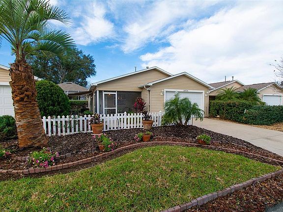 4th image of 16954 SE 94th Sunnybrook Cir