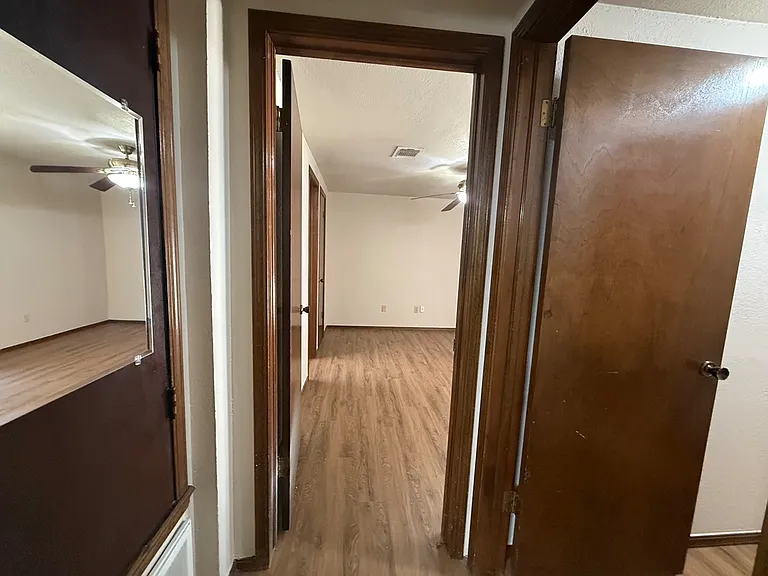 1015 W Swan Lake Ct — Photo 17