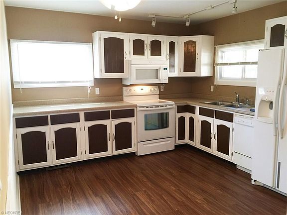5th image of 310 Wyleswood Dr
